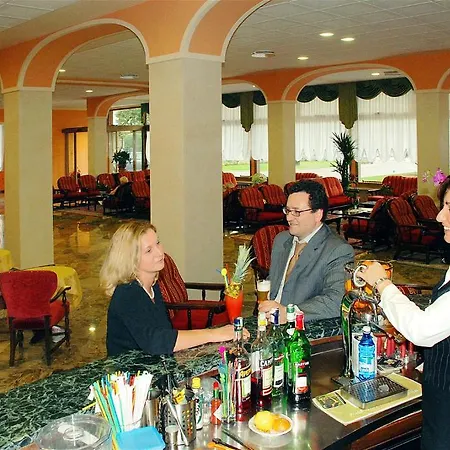 Columbia Terme מלון אבנו טרמה