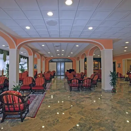 Columbia Terme אבנו טרמה